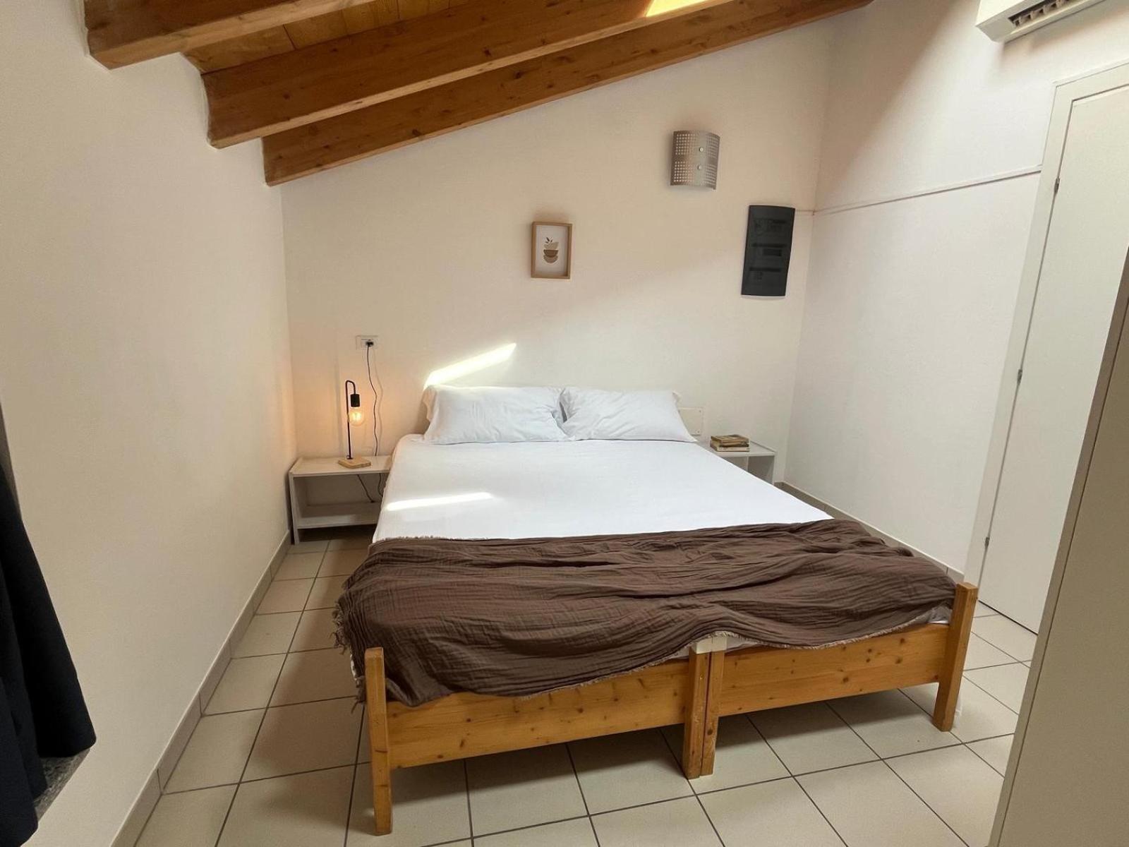 Ostello Casa Rossa Laveno-Mombello Kültér fotó